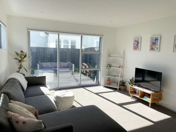 4/51 Hills Road Edgeware_3