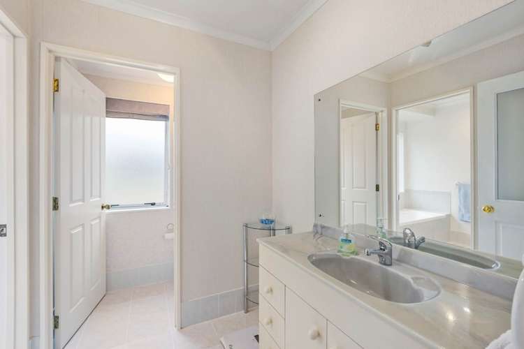 17 John Lister Close Golflands_15