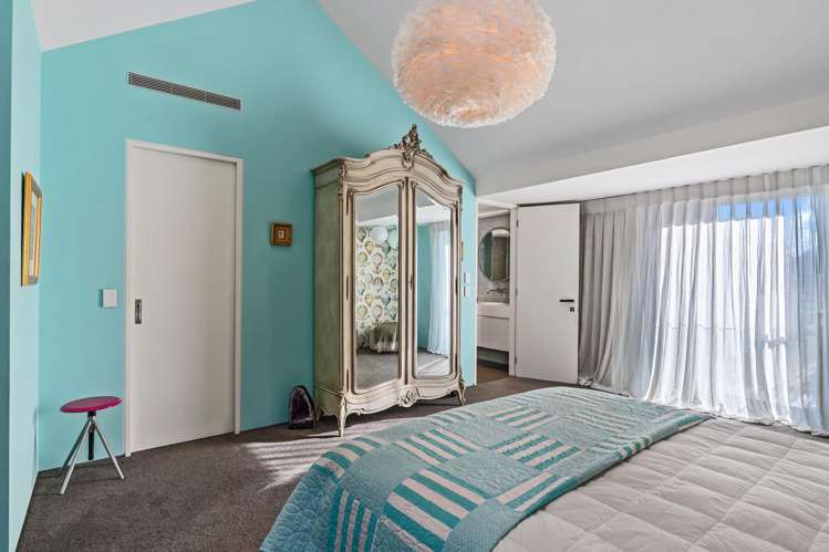 7 Helmores Lane Merivale_28