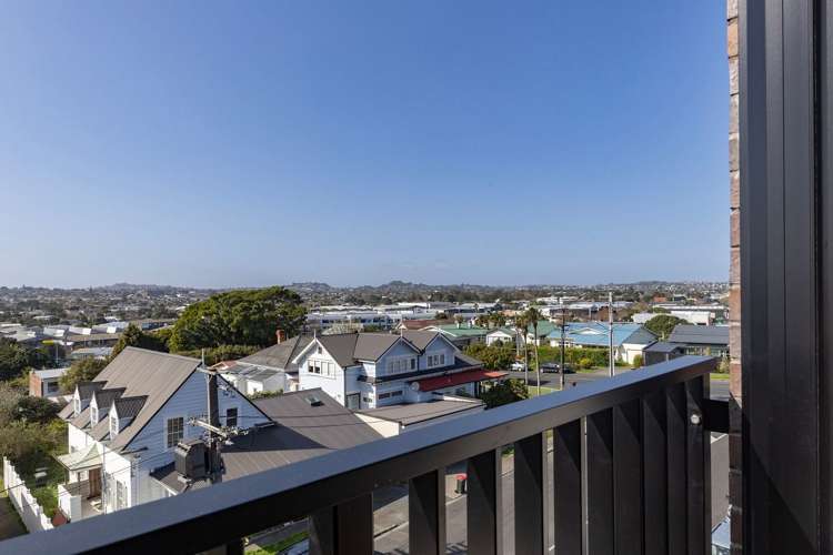406/2 Finch Street Morningside_8