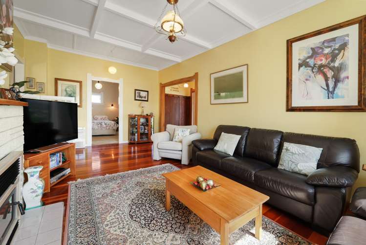 711 Mount Pleasant Road Thames_11