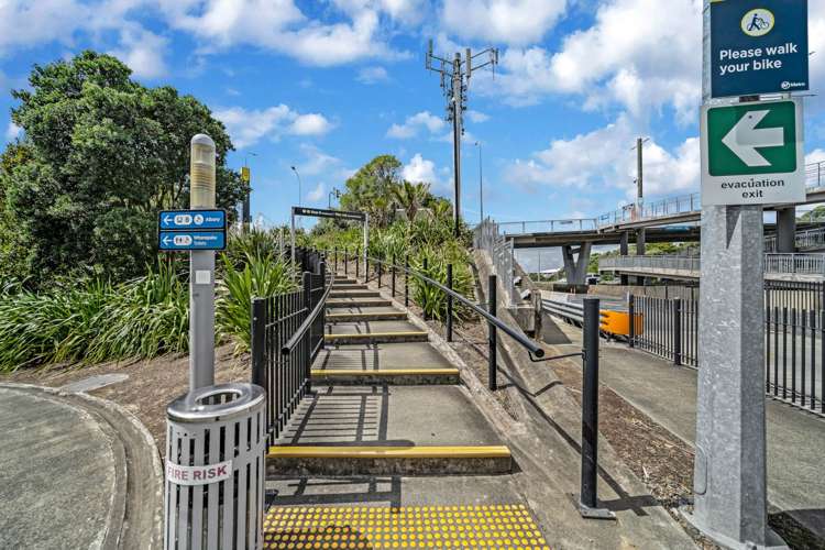 6 Tesla Place Totara Vale_6