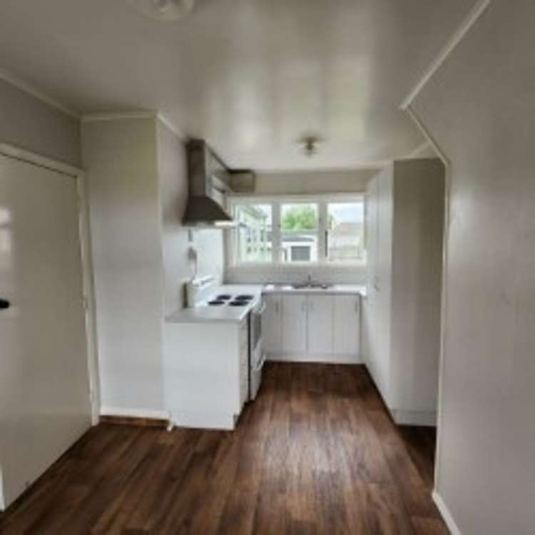 22 Devon Crescent 10985_1