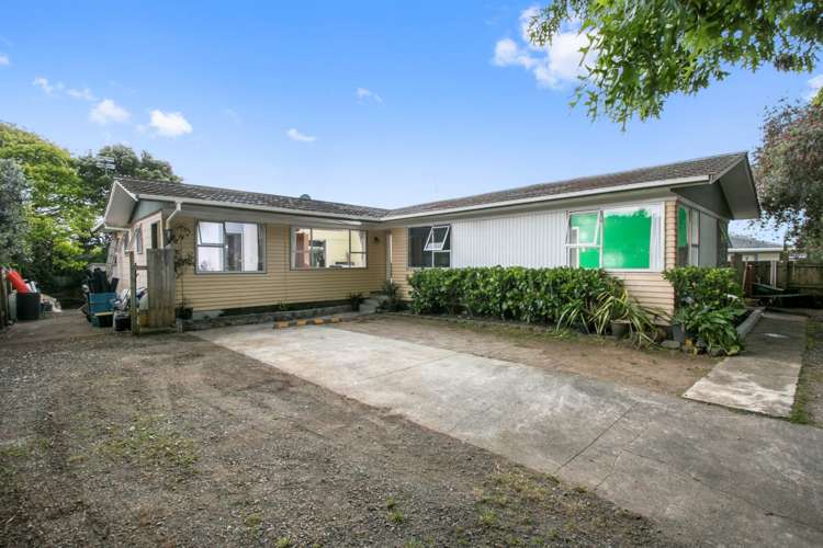 16 Ronald Place Manurewa_1