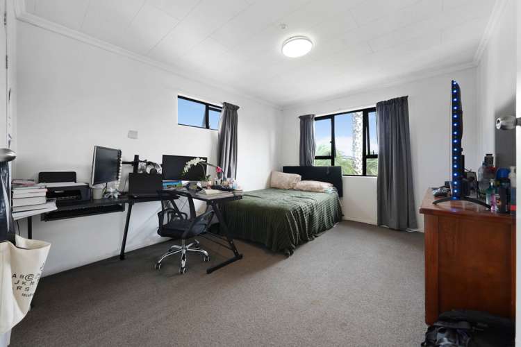 8 McLennan Road Mt Wellington_13