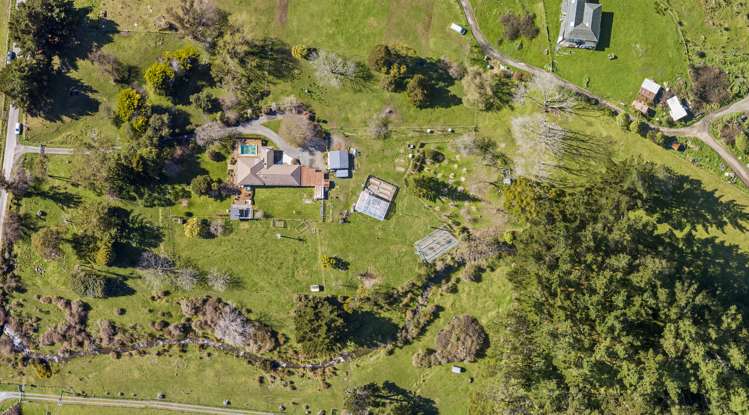 70 Colletts Road Mangaroa_34