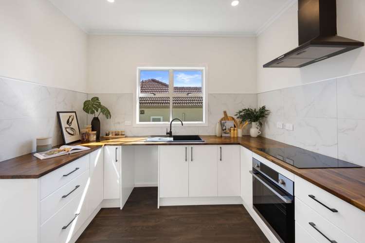 693A Richardson Road Mt Roskill_2