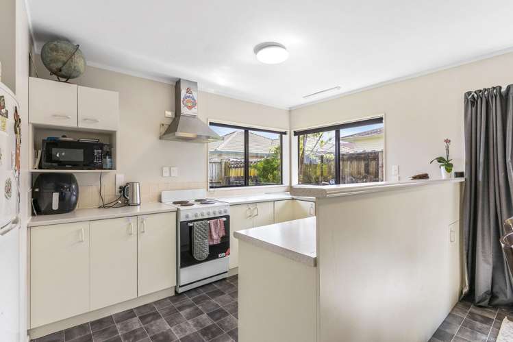 2/1 Laurie Avenue Papakura_4