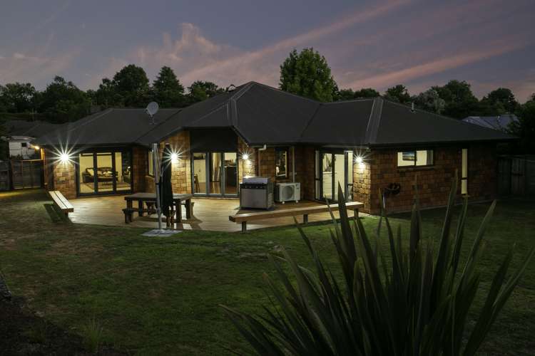 17 Grace Avenue Leamington_21