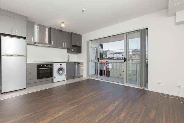 105/10 Flower Street Eden Terrace_1