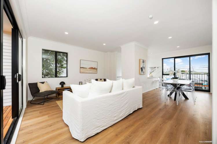 16/69 Target Road Totara Vale_6