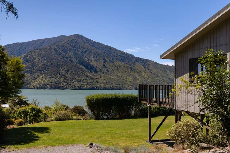 524 Moetapu Bay Road Anakiwa and Surrounds_8