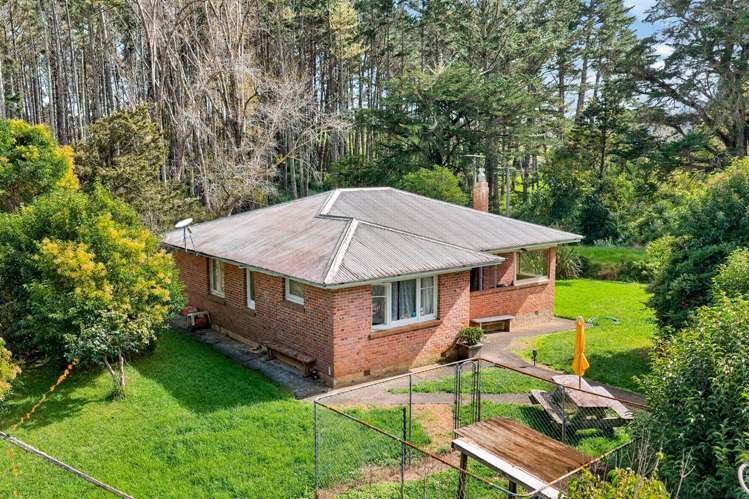 42 Ford Road Paparoa_39