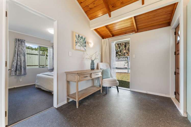 106a Royal Road Massey_7