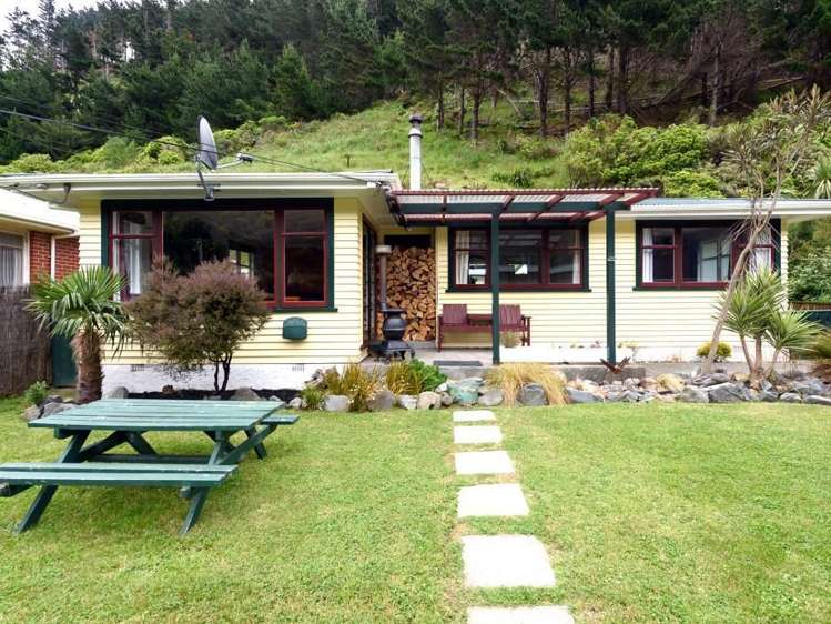 285 Happy Valley Road Owhiro Bay_14