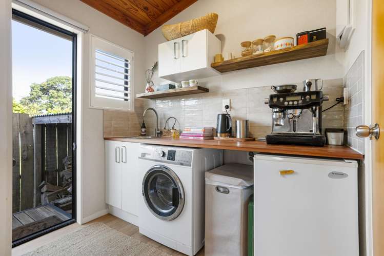 202 Beverley Terrace Whangamata_13