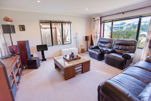 23 Amaretto Avenue Flat Bush_1