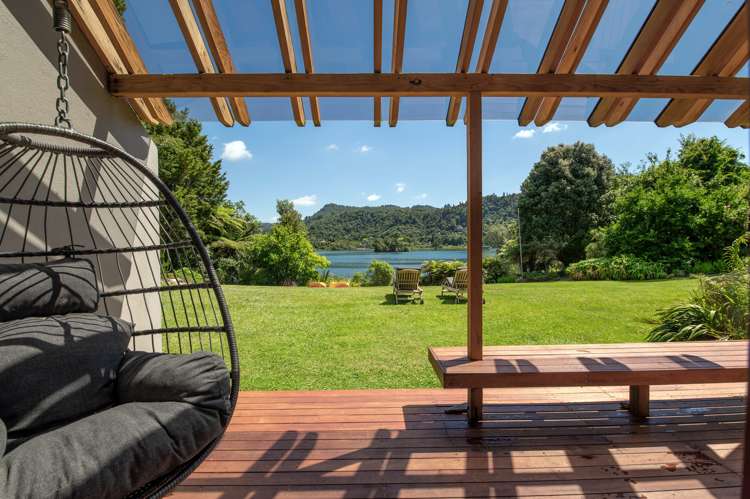 591 Spencer Road Lake Tarawera_16