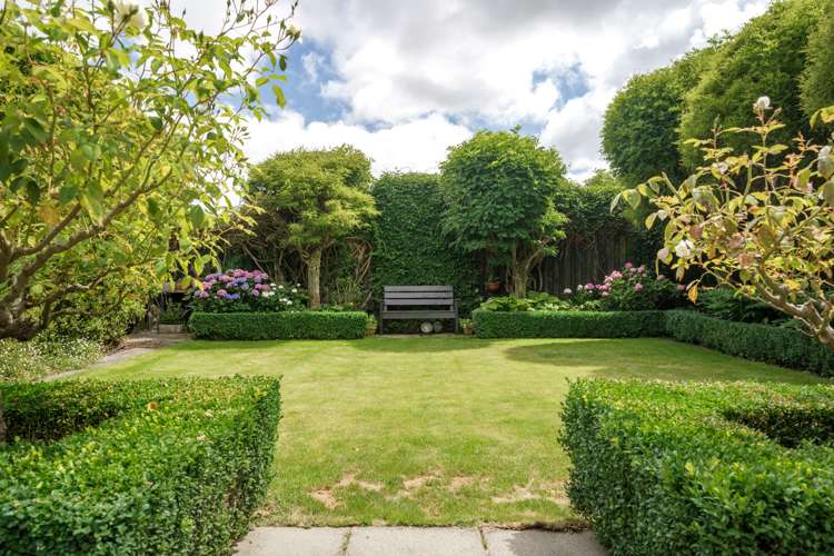 107 Lowry Avenue Redwood_11