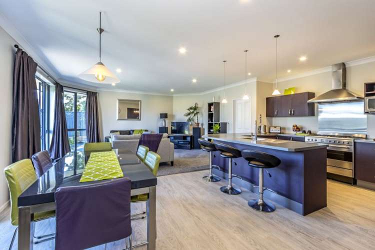 10 Lightning Close Wigram_4