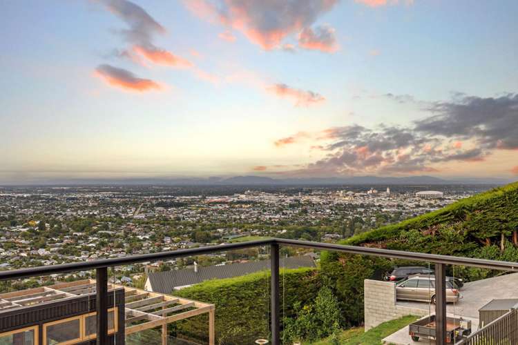 76 Huntsbury Avenue Huntsbury_2