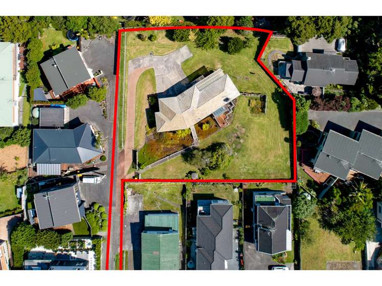 83 Pupuke Road Northcote_3