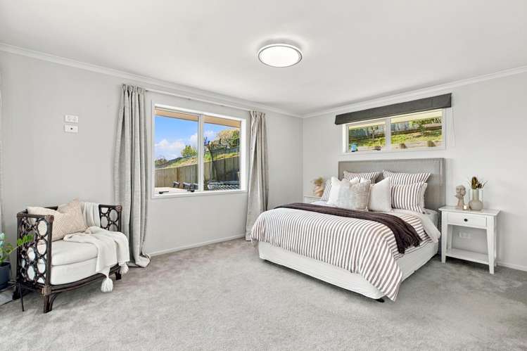 3 Carex Close Pyes Pa_8