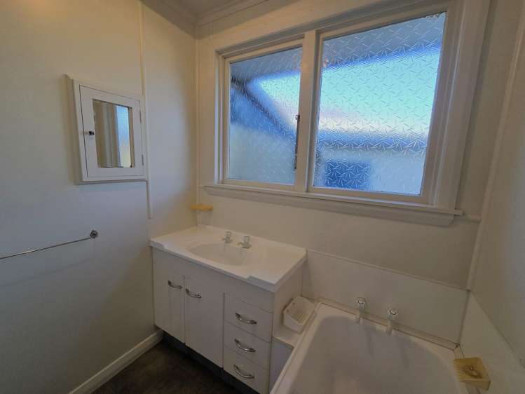 221 Park Street Hokitika_9