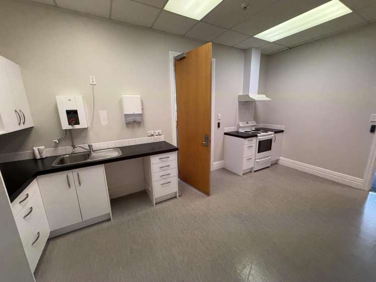 Part Level 2, 20 Alma Street Hamilton City Central_8