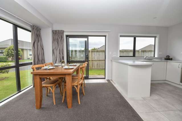 50 Ashmore Park Road Carterton_2