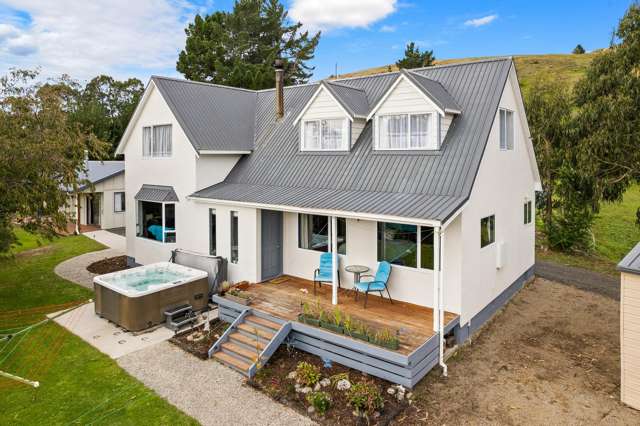 17 Acres, Two Homes & Versatile Land