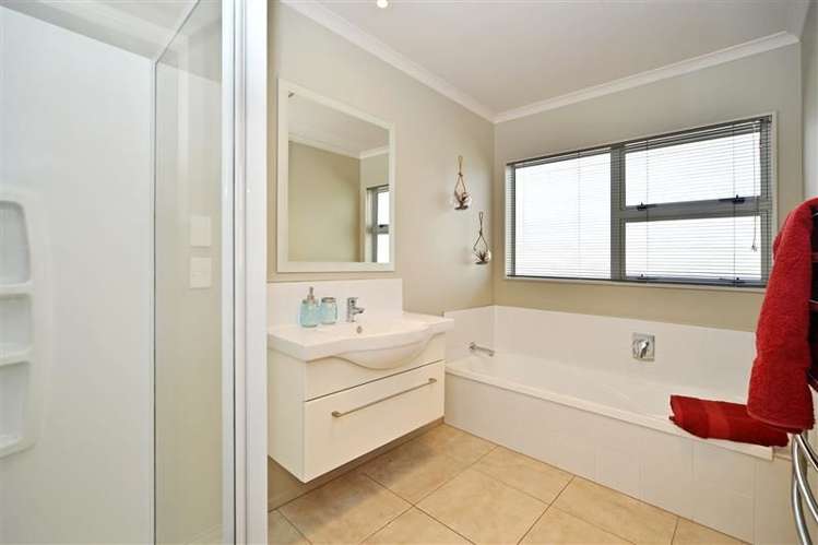 1 Lorenzo Place Kelvin Grove_12