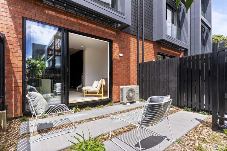 3/11 Western Springs Road Morningside_7