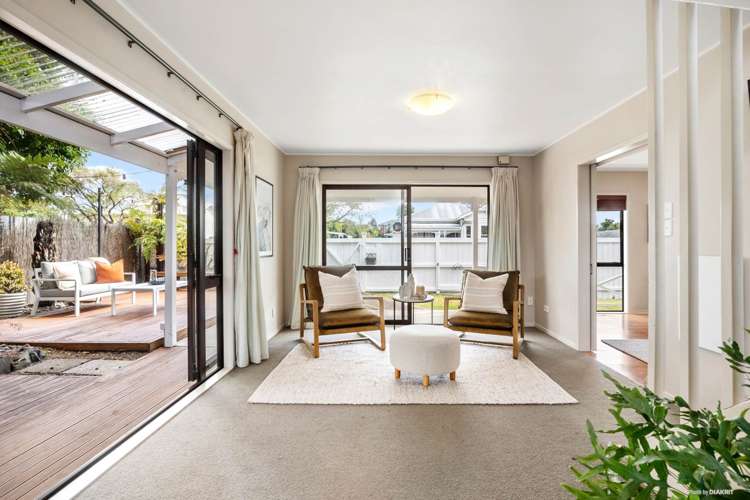 1 Himikera Avenue Avondale_10