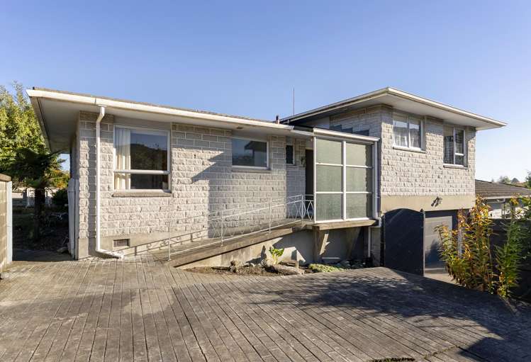 1/1 Cawthron Crescent Annesbrook_1