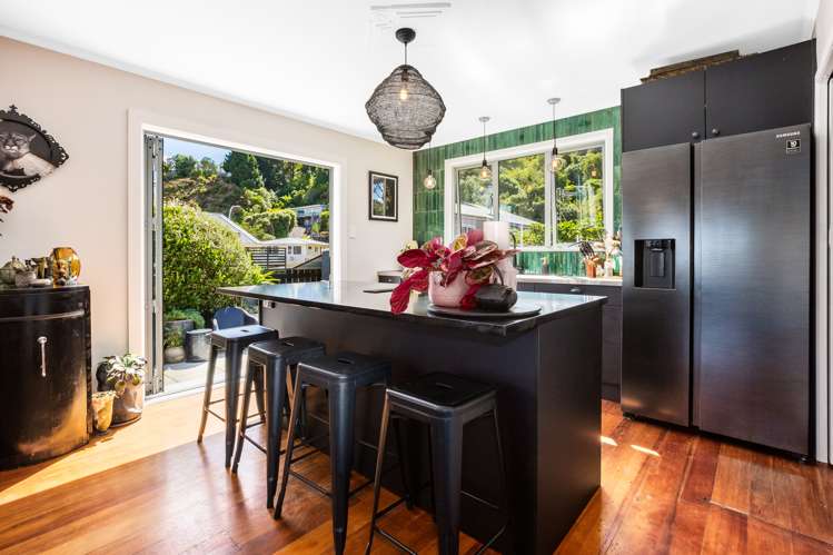 138 Mana Esplanade Paremata_15