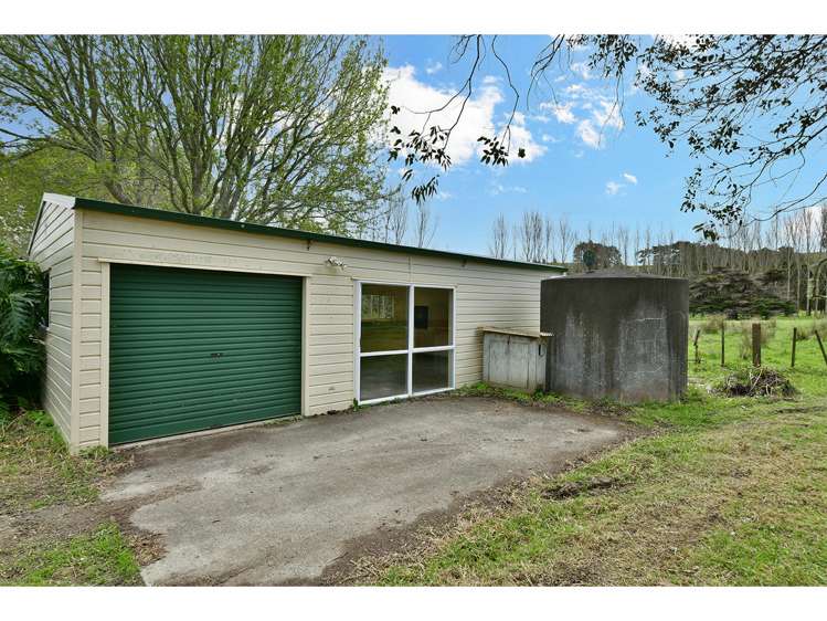 2882 Kaipara Coast Highway Glorit_18