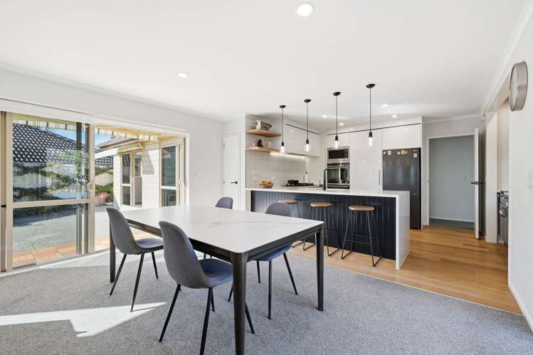61 Salford Crescent Flat Bush_7