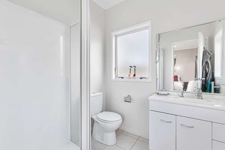 2/8 South Street Papakura_13