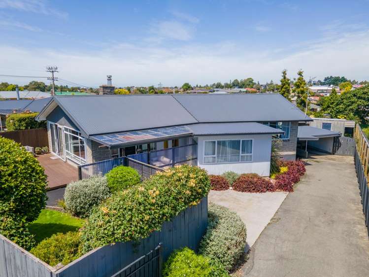 46 Pages Road Marchwiel_15