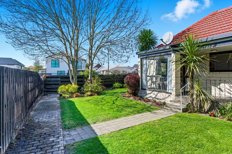 1/4 Broadbent Street Riccarton_17
