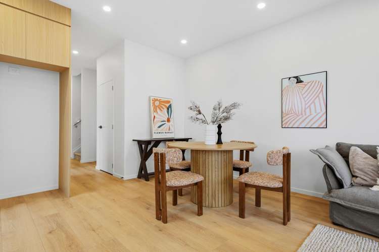 8 Wavecrest Lane Hobsonville_12