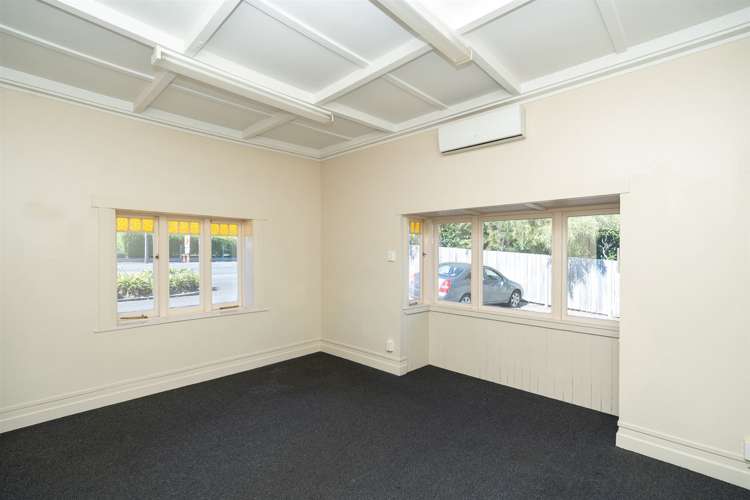 361 Cobham Drive Hillcrest_5