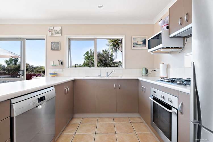 40 Roberta Crescent Orewa_5