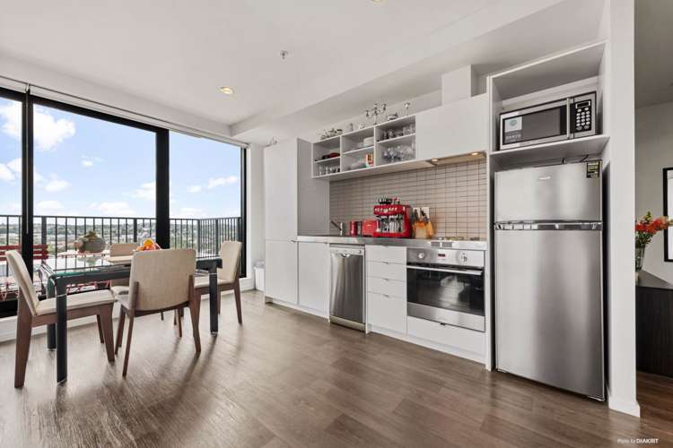 1410/20 Mccrae Way New Lynn_7