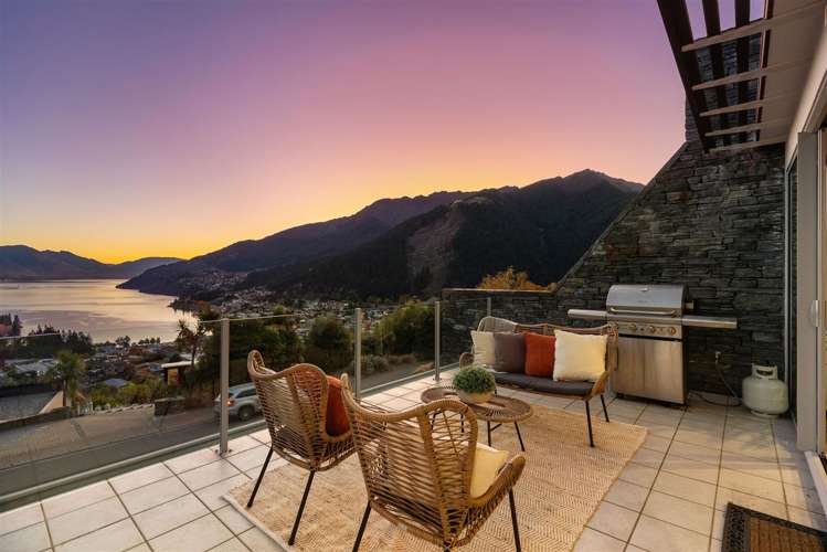 4/25 Belfast Terrace Queenstown_21