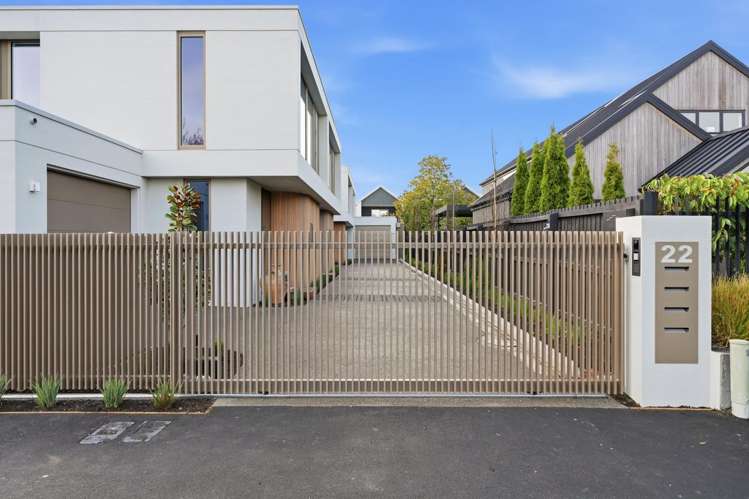 4/22 Clissold Street Merivale_23