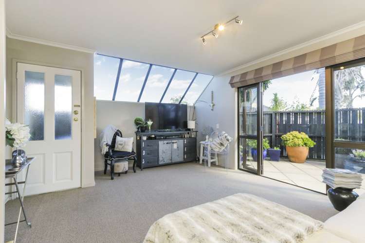 2/86 Riddell Road Glendowie_6