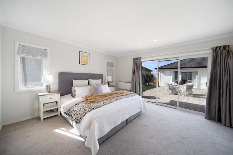 8 Canini Grove Karaka_17