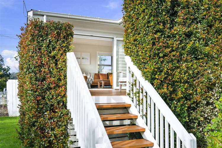 1/96 Verbena Road Birkdale_1